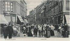 De Tuimelaar is het zevende pand aan de rechterzijde van de Lange Delft, ca. 1900.jpg