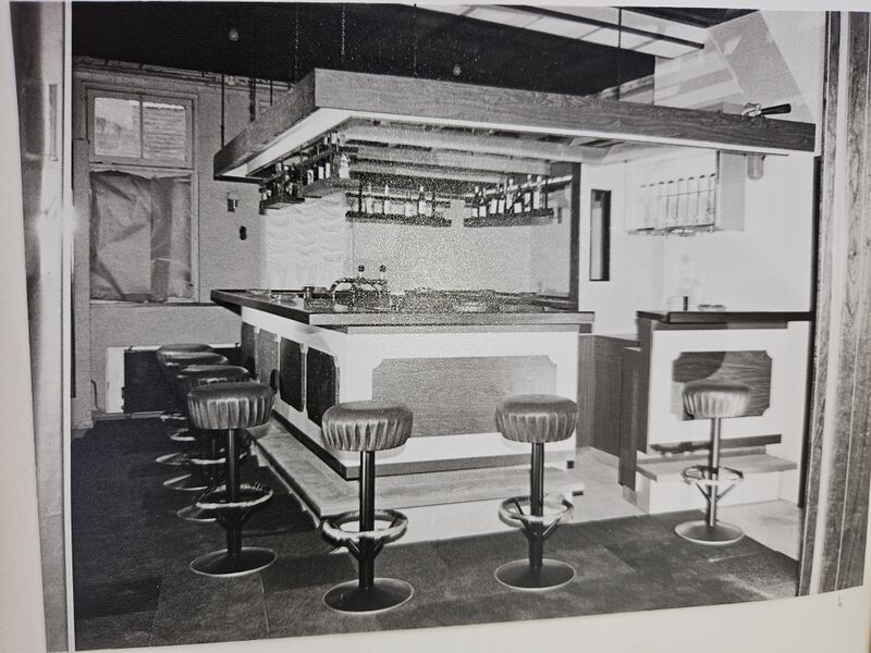 Bestand:Toog Palladium-bar.jpg