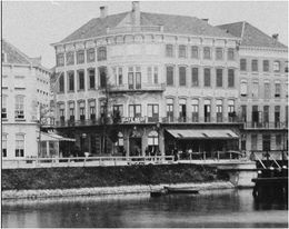 Cafe neuf ca 1890 is du commerce.jpg