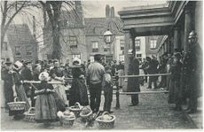 De Vismarkt, ca. 1900.JPG