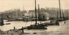 Gezicht op de Rouaansekaai vanaf de (Oost)Punt, ca. 1898.JPG