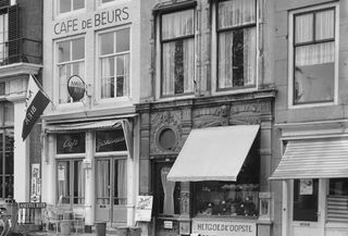 Cafe de Beurs 1962.JPG