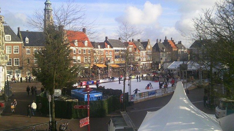 Bestand:IJsbaan 2011.jpg