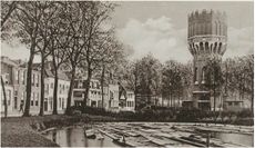 De Herengracht en de watertoren, ca. 1910.JPG