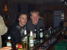 Aan de toog in 't boven nieuwjaar 2004-2005.jpeg