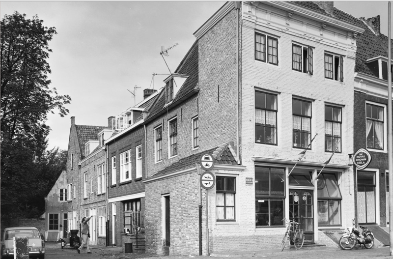 Bestand:Frituur De Kaai 1972.PNG