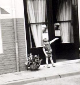 Ed voor cafe gulden schot zw2.JPG