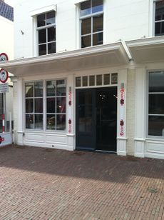 Brasserie Eiggenwijzz Langeviele 20 Middelburg, foto Rob van Hese 2012.jpg